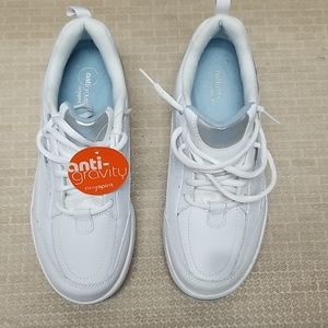 Easy Spirit Anti-Gravity White Size 7 1/2 Shoes